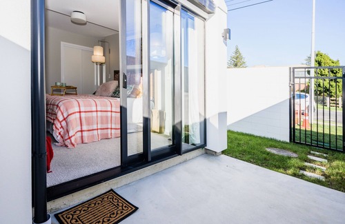 Mount Maunganui Bed & Breakfast | Have a break close to the beach .