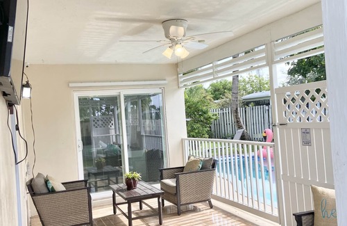 Sunrise House | Have a great relaxing time with the whole family in this pool getaway!