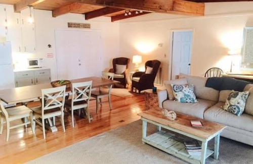 Cook Springs Cottage | Have Mo’Fun on Logan Martin Lake- Recharge/Swim/Fish & play—2bd/2ba Cottage