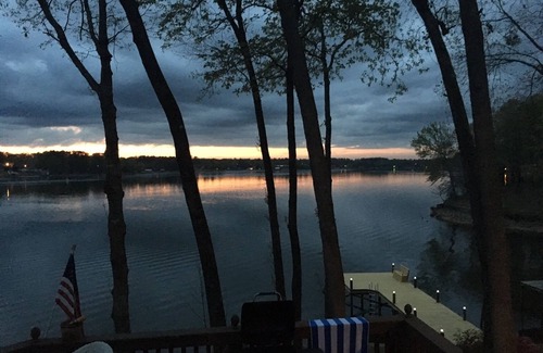 Cook Springs Cottage | Have Mo’Fun on Logan Martin Lake- Recharge/Swim/Fish & play—2bd/2ba Cottage