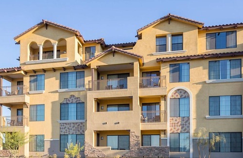 Cibola Vista Condo | Have the family enjoy a 3 story waterslide in a resort setting in this 2BD condo