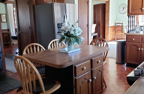 Harper House | Haven is a quiet retreat located in the scenic hills of Monterey, Virginia.