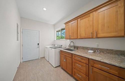 Keaau House | HAWAII PARADISE 3Bd2a Home w Pool and FirePit near Ocean