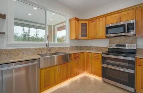 Keaau House | HAWAII PARADISE 3Bd2a Home w Pool and FirePit near Ocean