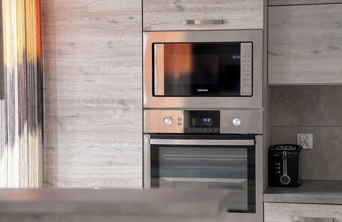 Stare Miasto District Apartment | Hawelańska 6A | Poznań | Spacious Apartment with Parking&AC