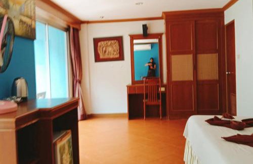 Ao Nang House | Haweli Restaurant & Guest House