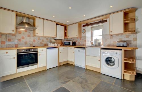 Barbrook House | Hawthorn Cottage