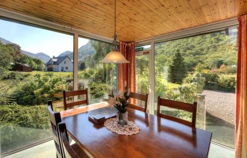 Glencoe House | Hawthorn Cottage