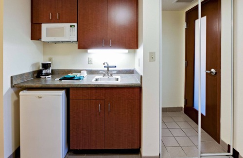 St. Matthews Hotel | Hawthorn Suites by Wyndham Louisville East