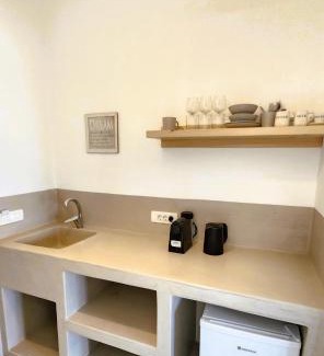 Perivolos Apartment | HAYAL SUITES SANTORINI