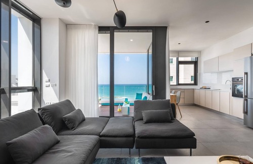 Kerem HaTeimanim Apartment | Hayarkon 20 - Next Royal beach