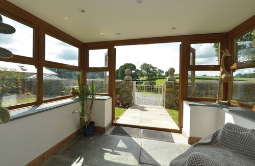 Liskeard Cottage | HAYE BARTON FARM, pet friendly, character holiday cottage in St Ive