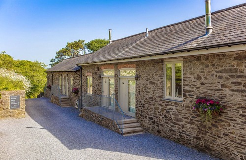 Totnes Cottage | HAYTOR COTTAGE, luxury holiday cottage, with pool in Cornworthy