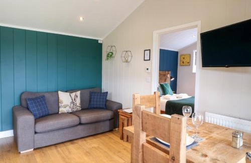 Swadlincote House | Hazel