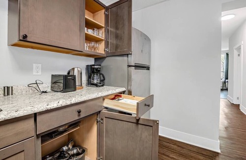 Harrisburg - Hershey Apartment | HBG 1BR: Modern Vintage Gem