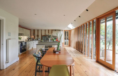 Beckingham Cottage | HEADLAND BARN, pet friendly, character holiday cottage in Maldon