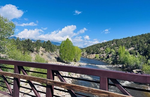 Buena Vista Condo | Heart of BV - River & Mountain Condo - location, location, location!