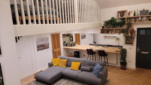Easton Apartment | Heart of Easton