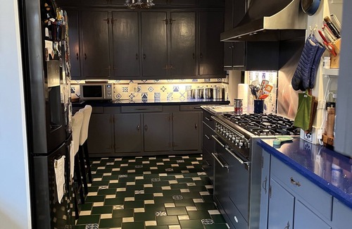 Athens House | Heart of Five Points Game Day - walk to stadium and five points!