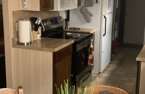 Suttons Bay House | Heart of it all - Suttons Bay