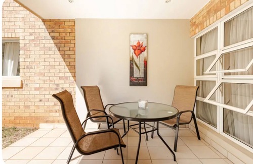 Sandown Apartment | Heart of Sandton