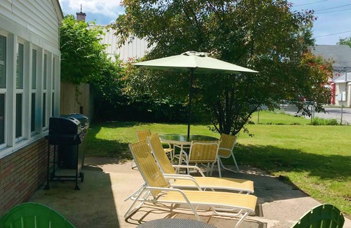 Sylvan Beach House | Heart of town full house with large yard and ample parking