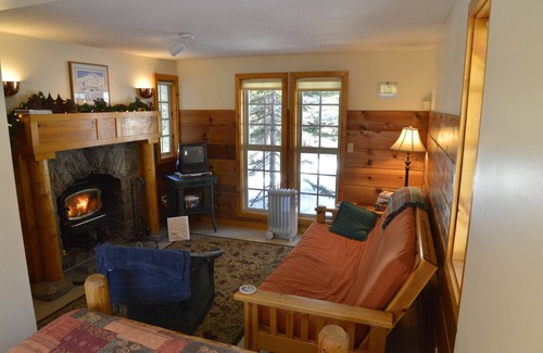 Government Camp Cabin | Heart of village! Knotty pine cabin. Perfect for 2 people!
