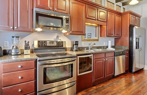 Yamacraw Village House | Heated Pool Access | 5*Clean | Flex Cancelation