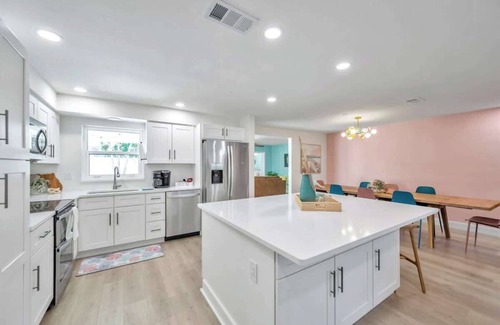 Largo House | Heated Pool, Game Room, MiniGolf @ Mermaid Cove