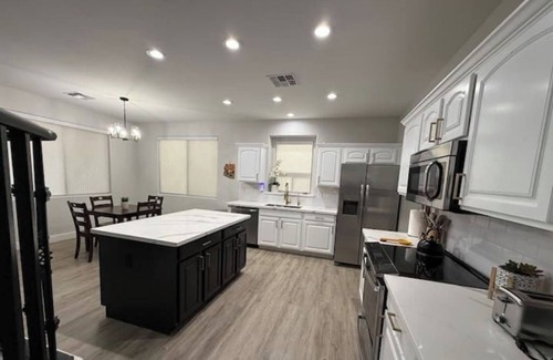 Circle Cross Ranch House | Heated Pool Included: Upscale Family Retreat with Office & Game Room