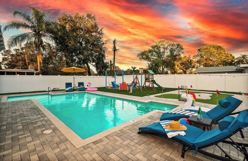 Largo House | Heated Pool, Pickleball, Sports court 5min DT