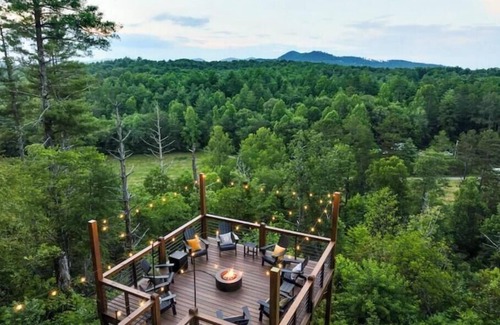 Mineral Bluff House | Heated Pool-Sauna-Mountain Views-Hot Tub-Game Room