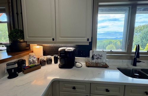 Mineral Bluff Cabin | Heated Pool, Spa, Theater & Mountain Views – Sleeps 20