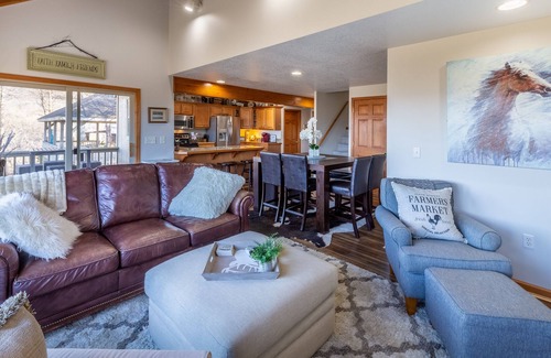 Bryson City House | HEAVEN ON THE MOUNTAIN TOP! BRYSON CITY, NC π₯°ππ4 MINUTES FROM TOWN!
