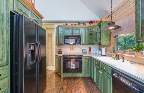 Old Fort Cabin | Heaven's Point | Great views, pet friendly