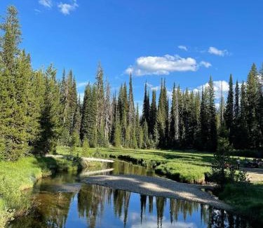 New Meadows Ski Chalet | Heaven The biggest best vacation lodge, sleeps twenty four