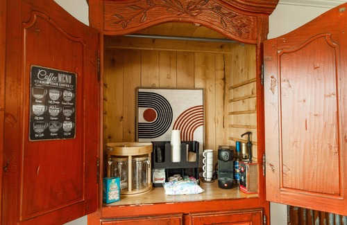 Heber House | Heber base camp, sleeps 7, fire pit, pets ok, AC
