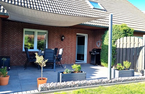 Uelzen Apartment | Heidezauber: Modern vacation apartment with terrace and fireplace