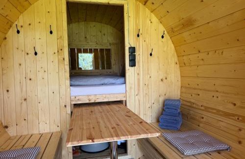 Walternienburg Cabin | Heinrich's Schlaffässer im Nuthegarten