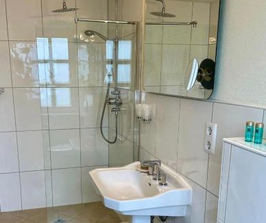 Langenlonsheim Hotel | HEINRICHs winery bed & breakfast