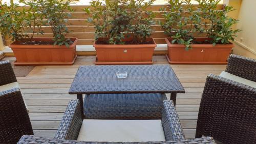 Agios Stefanos Avliotes Apartment | Helen Apartments & Studios