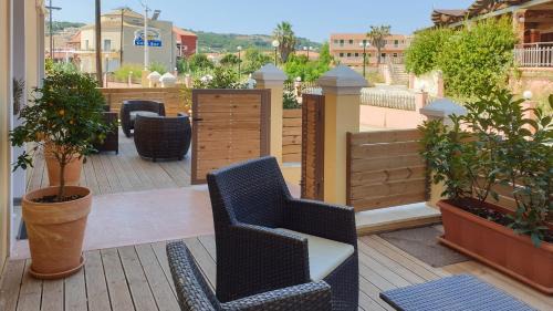 Agios Stefanos Avliotes Apartment | Helen Apartments & Studios