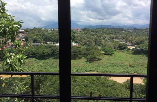 Kandy House | HELFAROAN Spacious, bright villa. Beautiful Panorama.