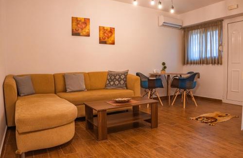 Faliraki Apartment | Helios Red & Blue