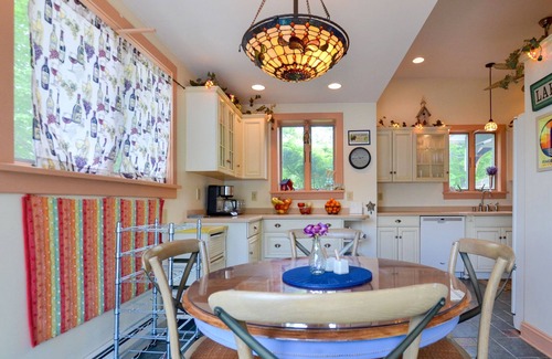 Dundee Cottage | Helvetia House: Historical Lake Home on Keuka Lake Wine Trail!