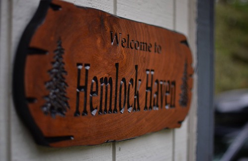 Paradise Estates House | Hemlock Haven | HotTub/Short Drive to Park/Wifi/EV