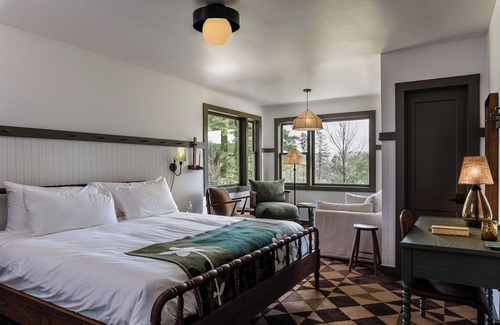 Neversink Hotel | Hemlock Neversink