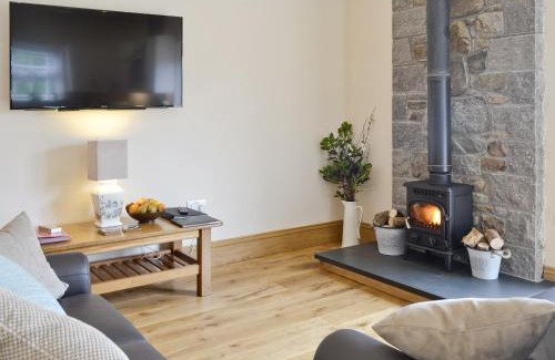 Dinas House | Hen Weithdy