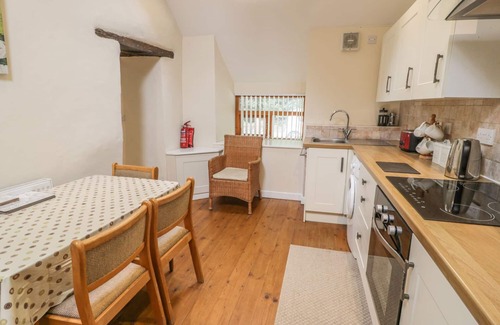 Fairbourne Cottage | HENDOLL COTTAGE 1, pet friendly, with open fire in Fairbourne