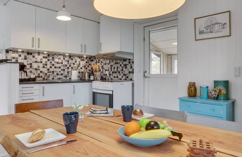 Togeholt House | "Hendrina" - 500m from the sea by Interhome